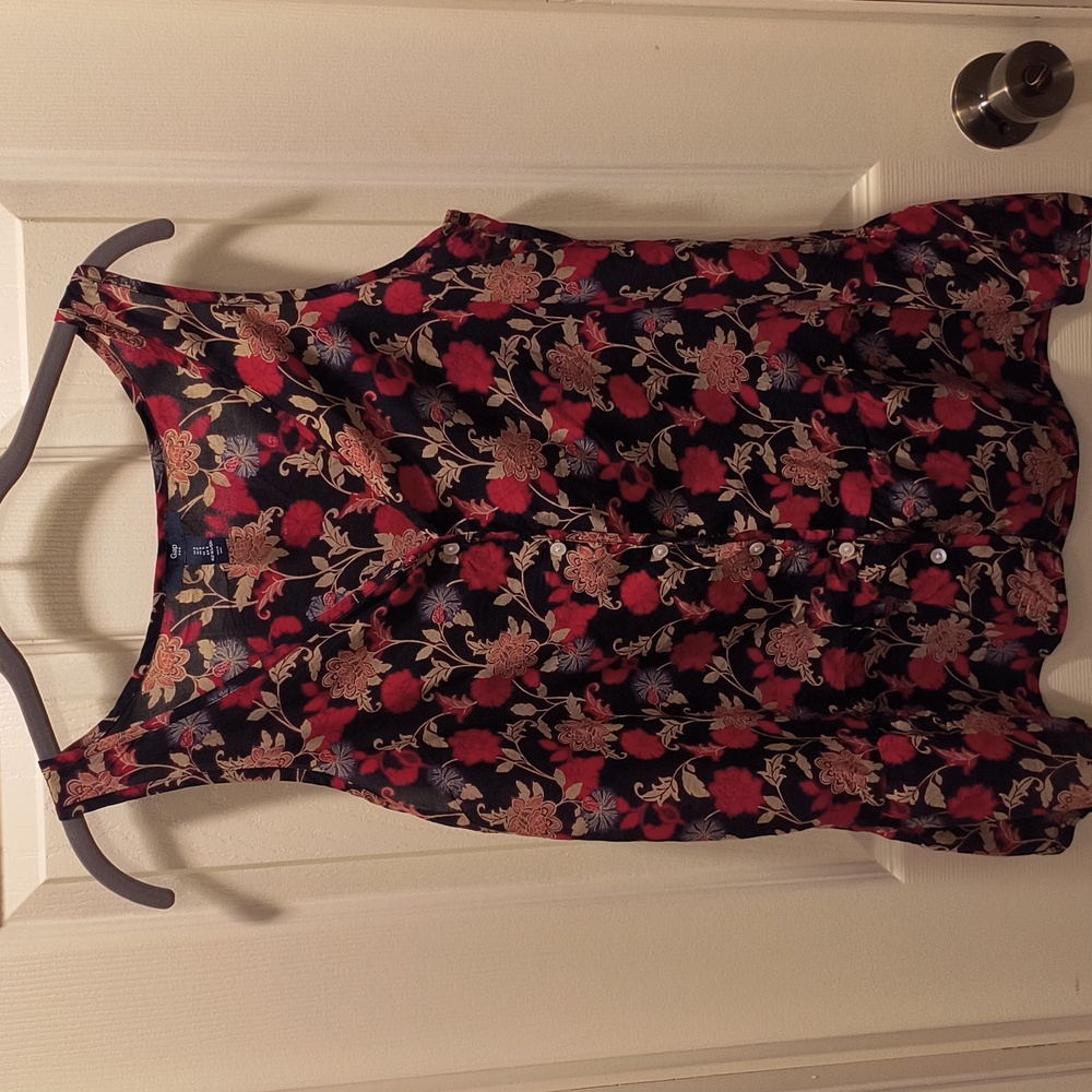 Gap Button Up Peplum Bottom Tank